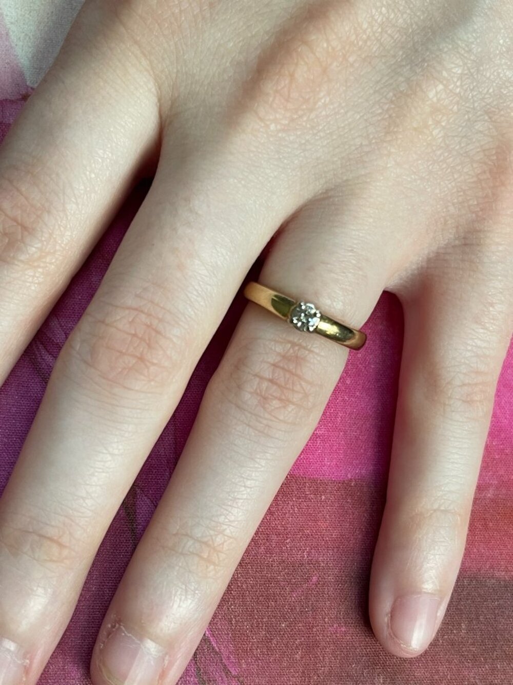14K Solid Gold Diamond Engagement/Promise Ring